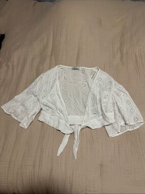 Hollister White Eyelet Tie-Front Cropped Blouse